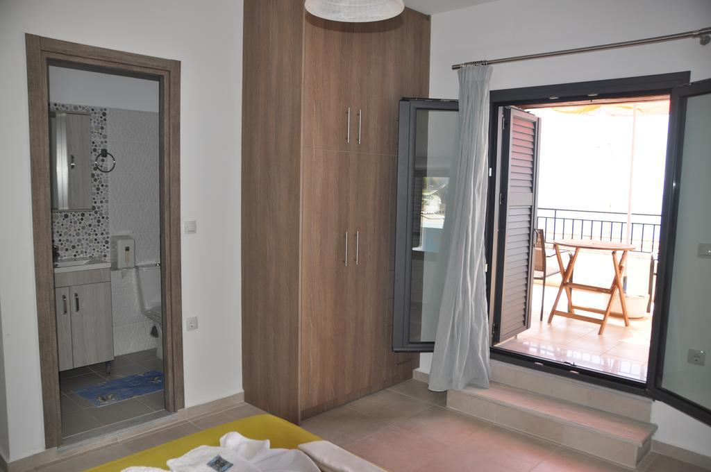 Paralia Guest House Agia Roumeli Oda fotoğraf